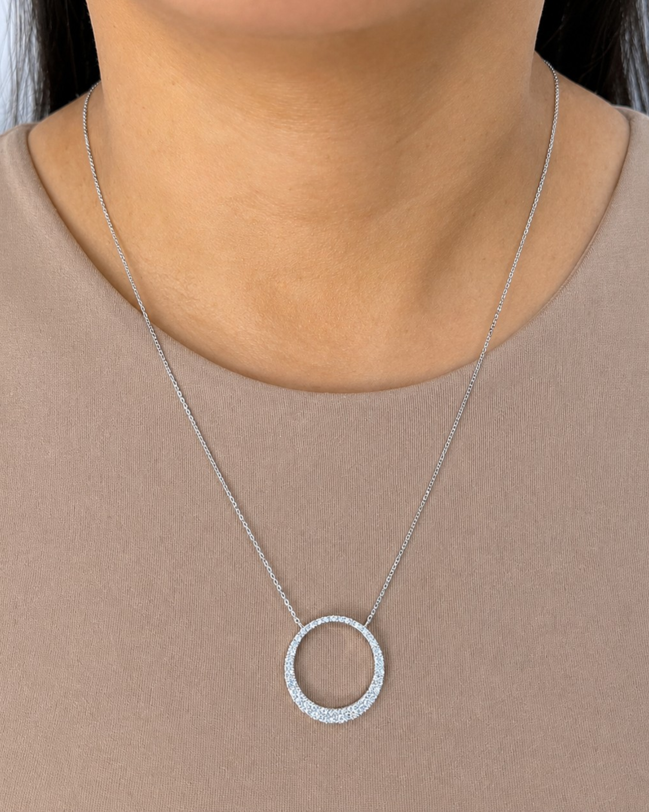 Lumière Open Circle Pendant